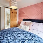Host & - Lime Tree House *